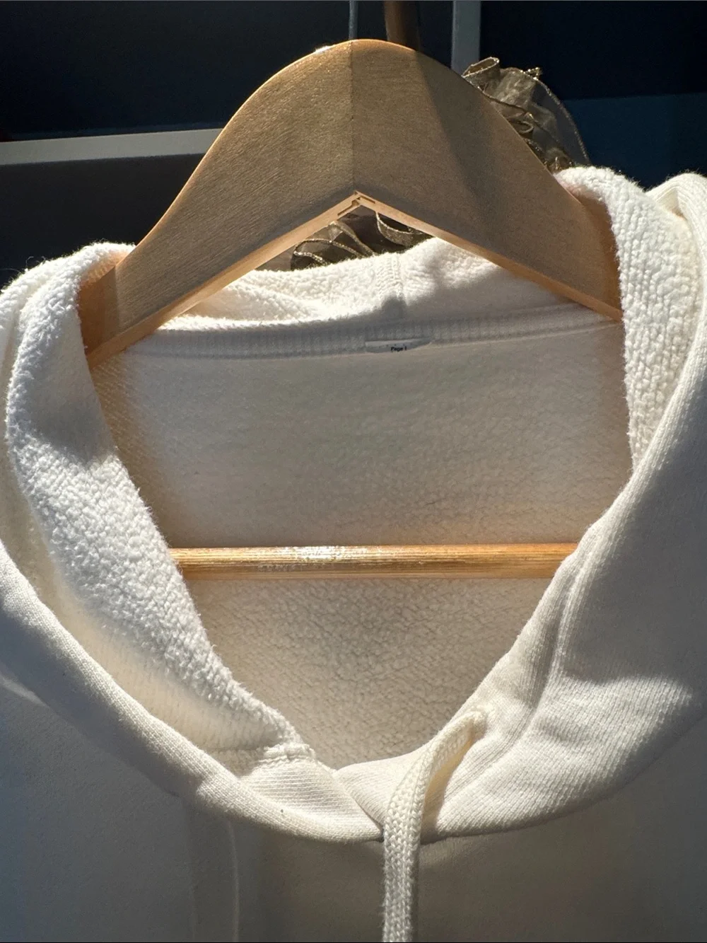 Alo White Cozy Hoodie with matching sweatpants.